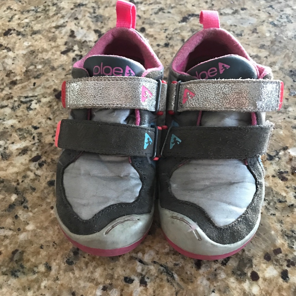 PLAE shoes